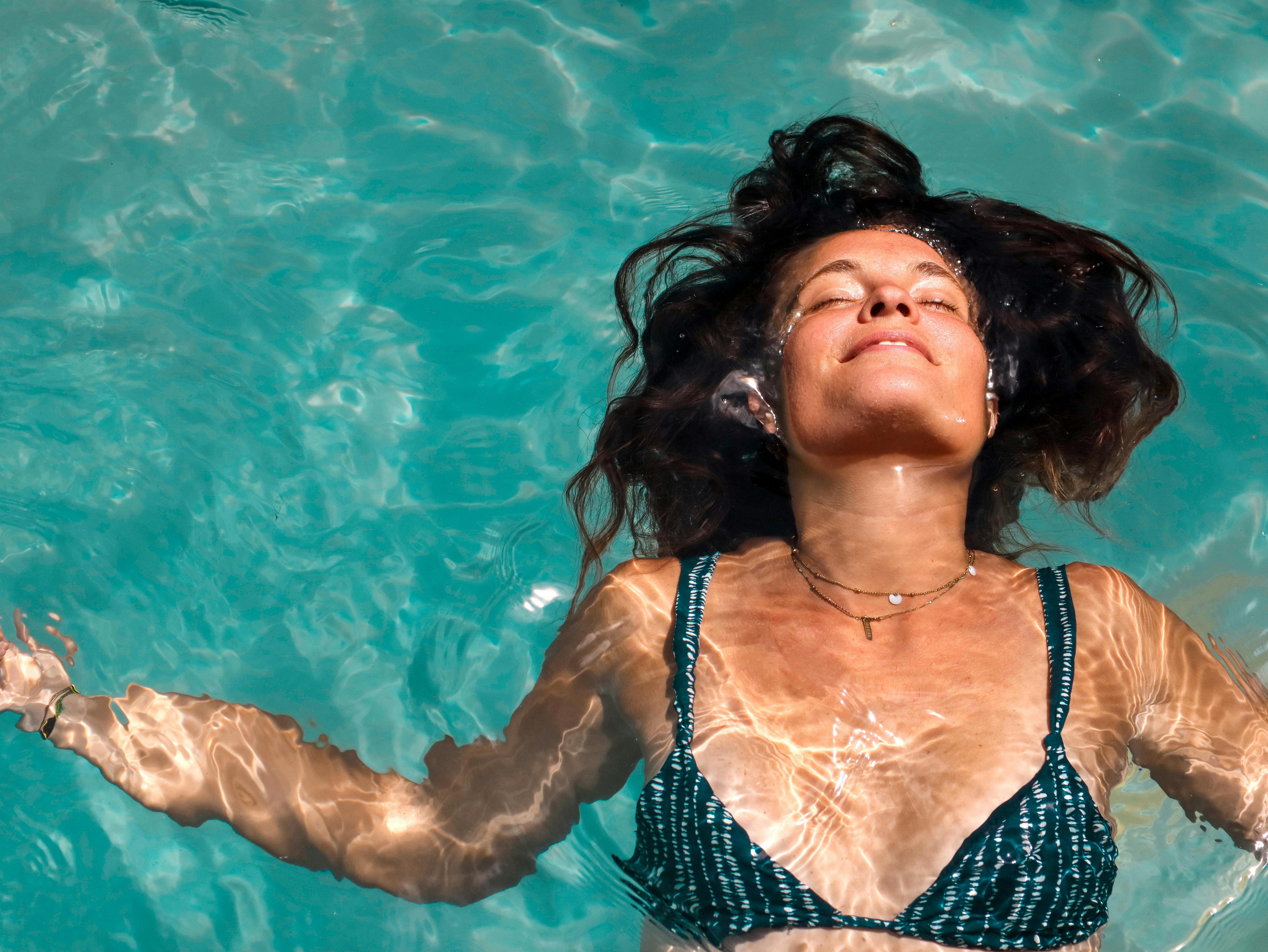 海外高清无代码免费网页：视频上手方向图